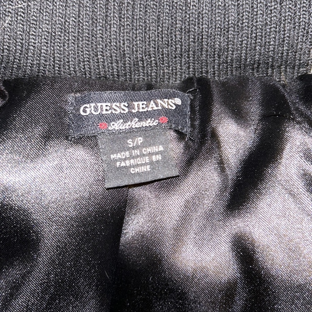 Vest - Picture 3 of 5
